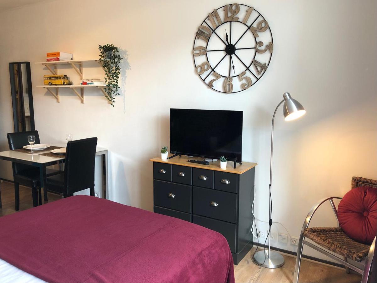 Studio Avec Balcon & Parking Gratuit - Tours Gare Dış mekan fotoğraf