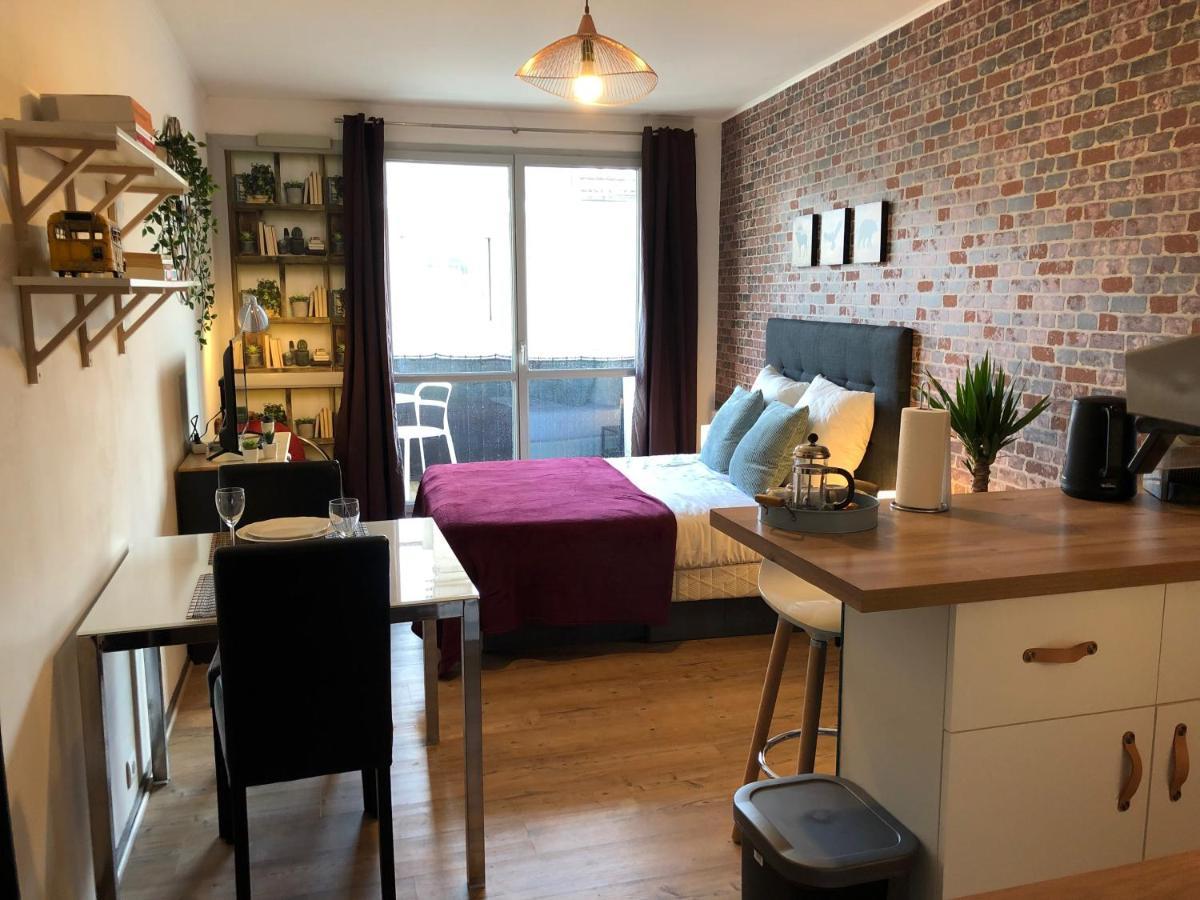 Studio Avec Balcon & Parking Gratuit - Tours Gare Dış mekan fotoğraf